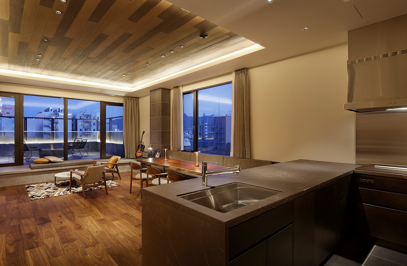 PENTHOUSE SUITE